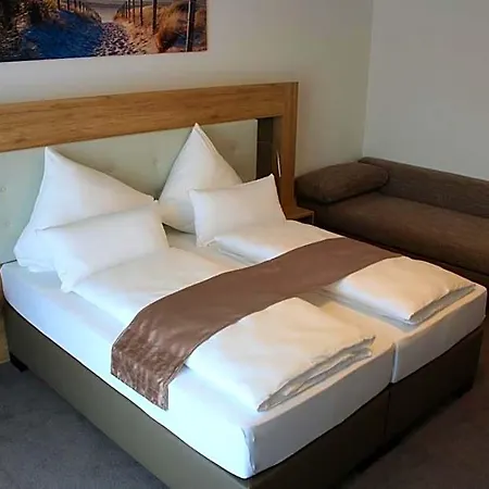 Hotel Zum Alten Bahnhof 3*